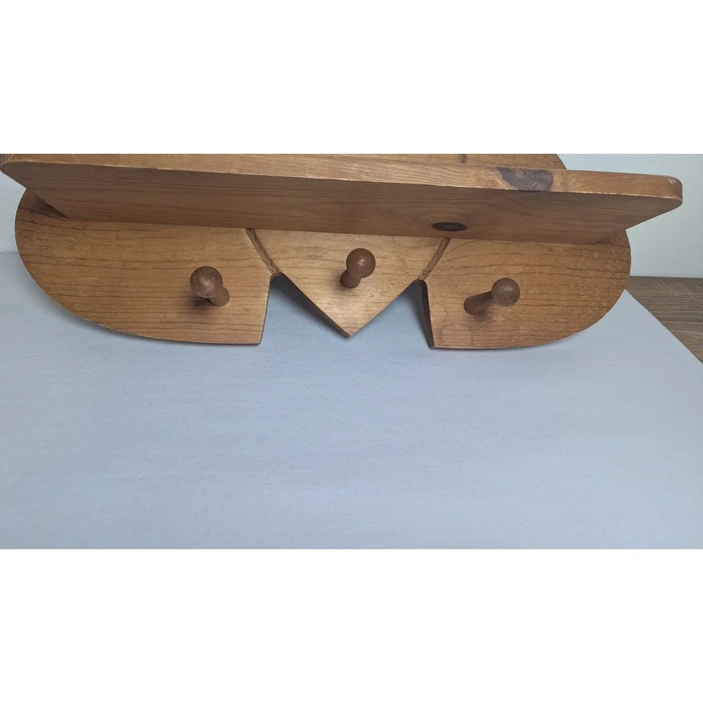 Vintage Rustic Wood Triple Heart Wall Shelf 3 Peg‎ Hooks Farmhouse Cottage Decor